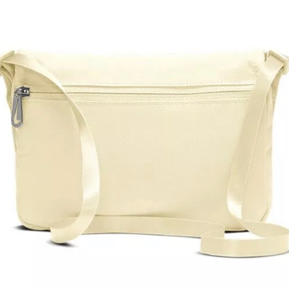 Nike Sportswear Futura Revel 365 Crossbody Bag - Picture 5 of 14